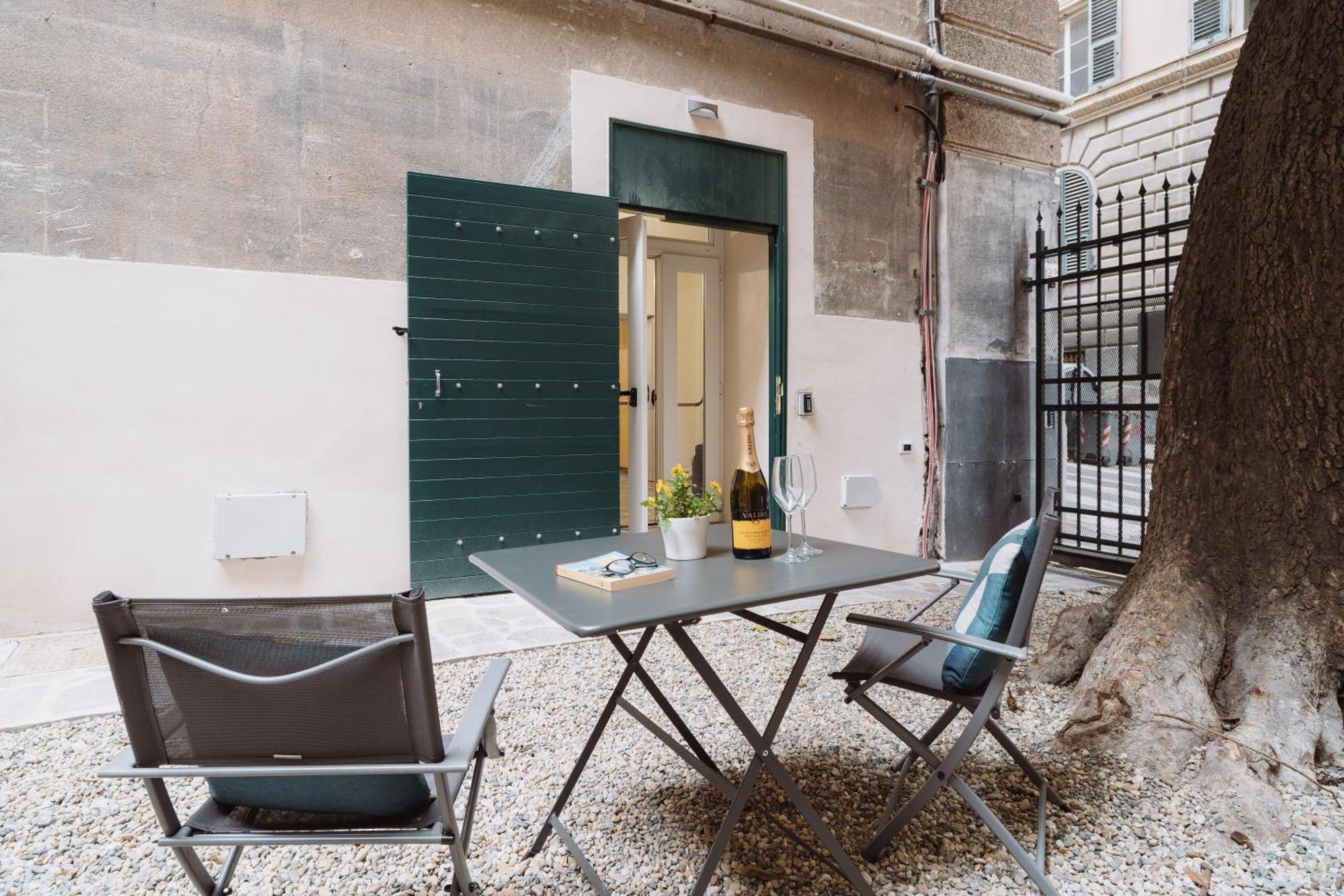 La Tana Della Tartaruga Apartment Genoa